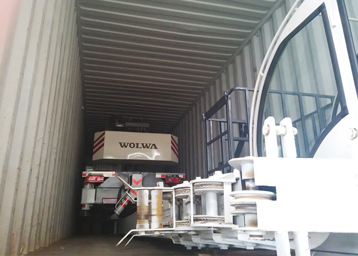 Wolwa Group 4 sets truck crane exported to Iran successfully