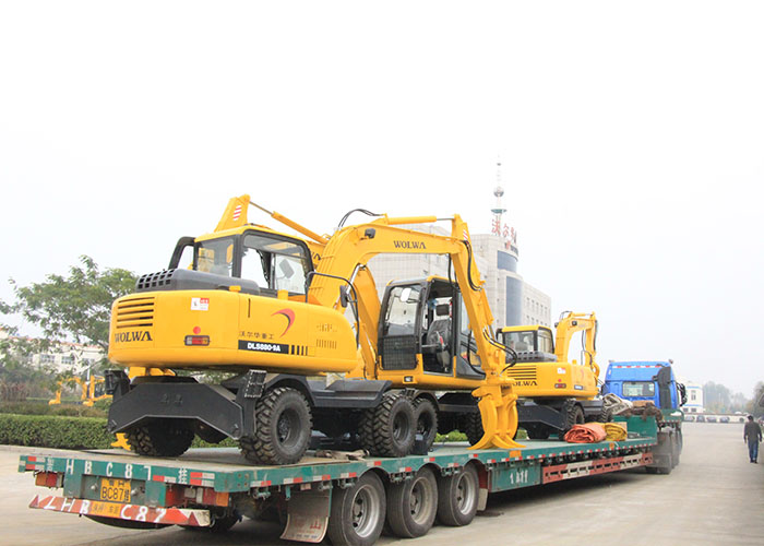 Wolwa Group exported 6 sets excavators to Paraguay smoothly
