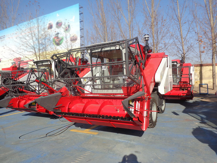 4XM-2.0 wheat harvester